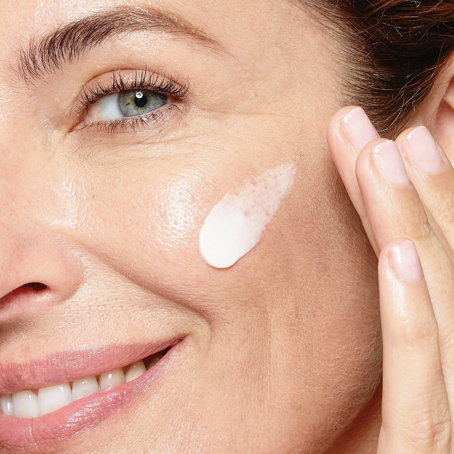 L'Oreal Paris Hydra-Renewal Continuous Facial Moisturizer for Dry Sensitive Skin, 1.7 oz